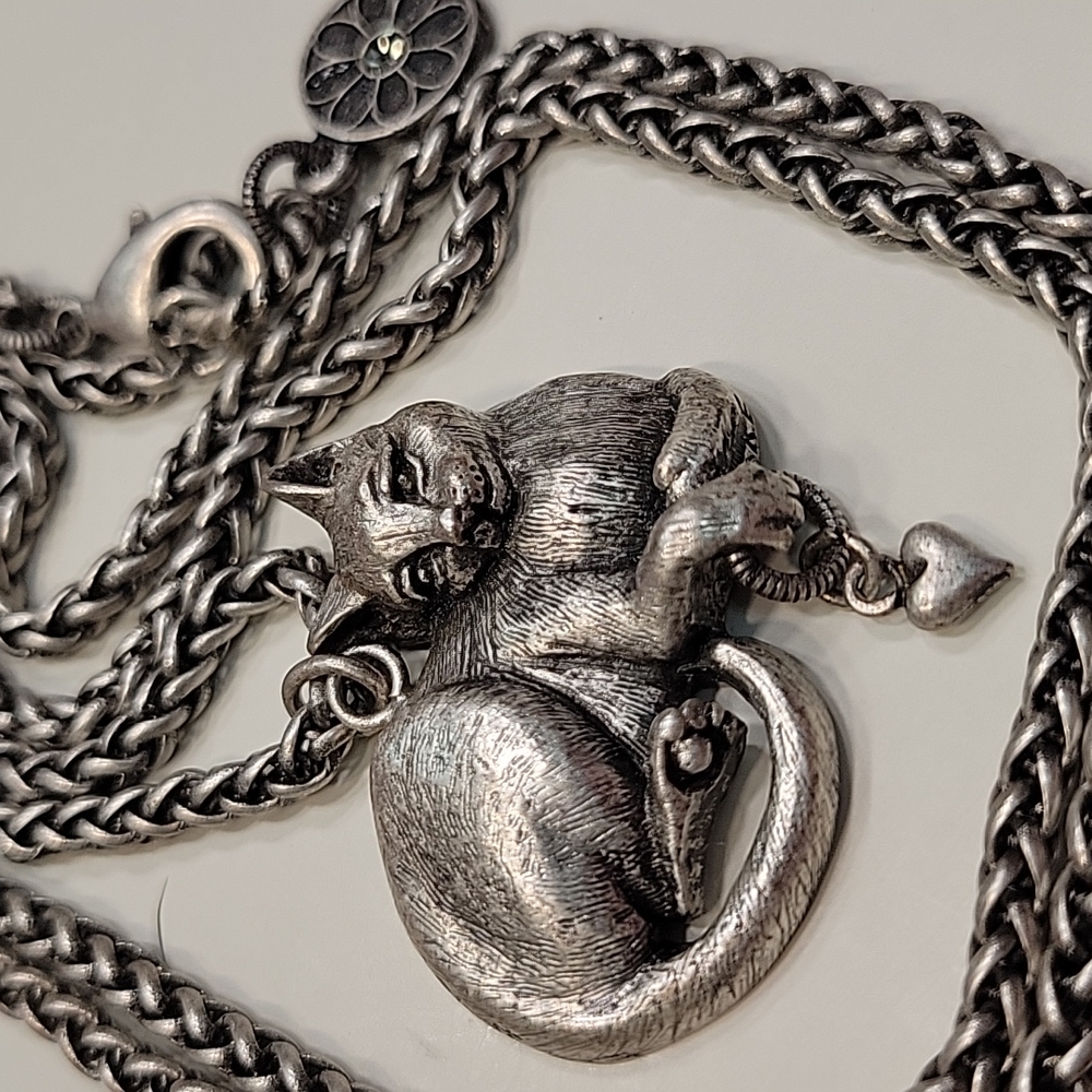 Sweet Romance Cat necklace